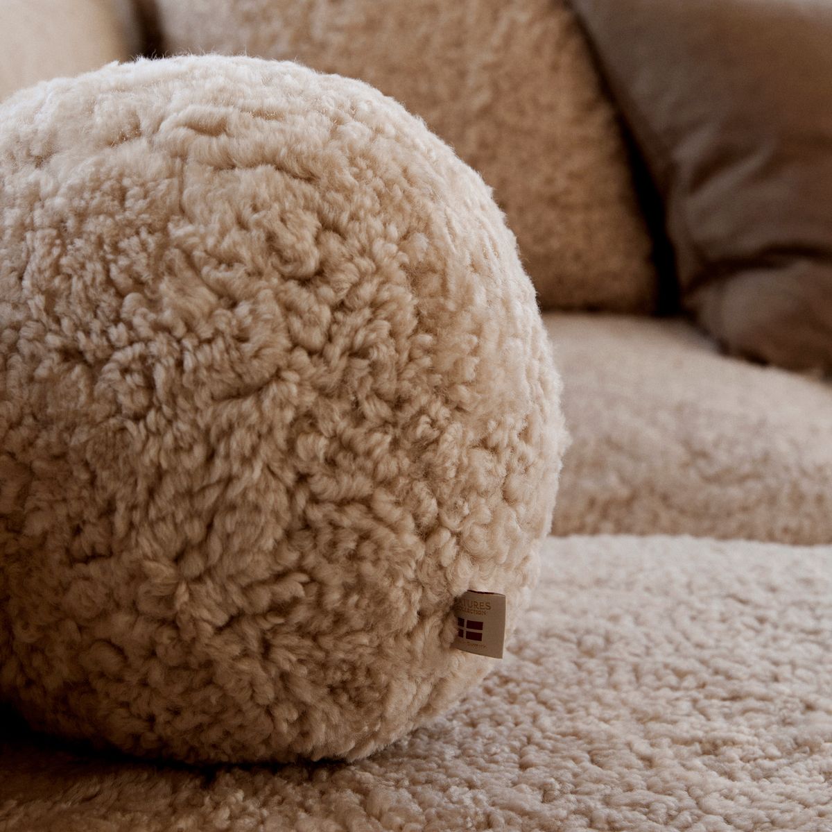 Angelite pillow | Short-haired | New Zealand | Ø25/30/35 cm