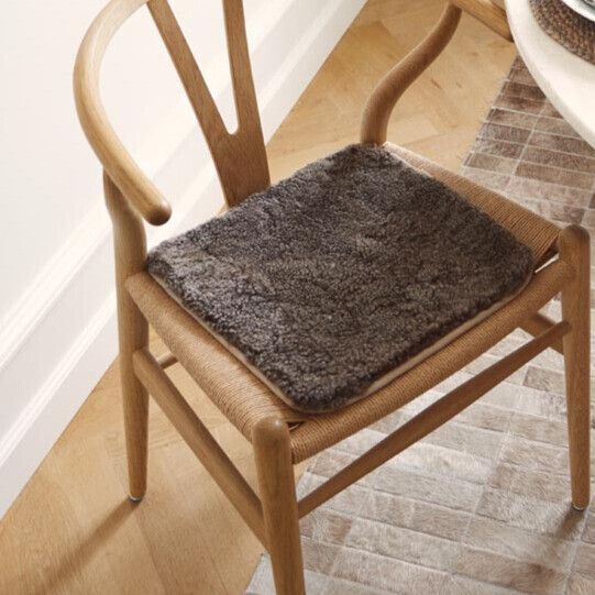 Zero Waste Seat Cushion | Short-haired | New Zealand | 35x35 cm