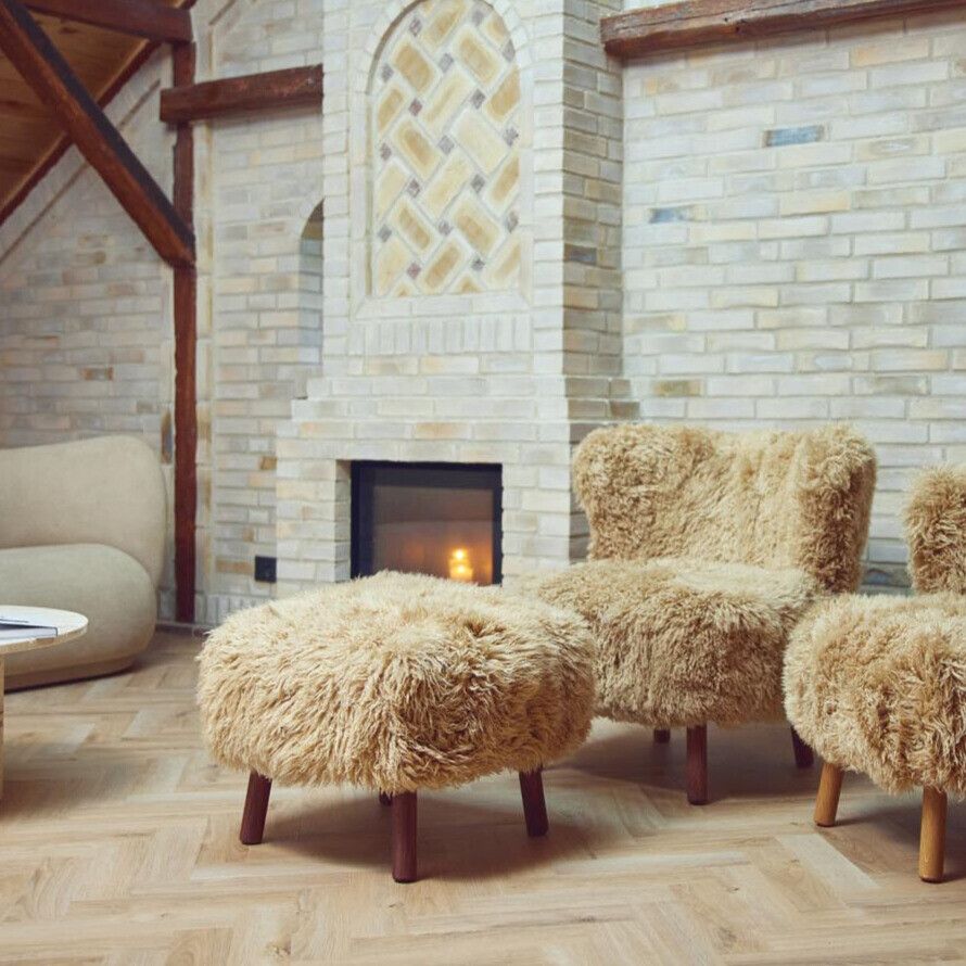 Emily Stool | Long haired