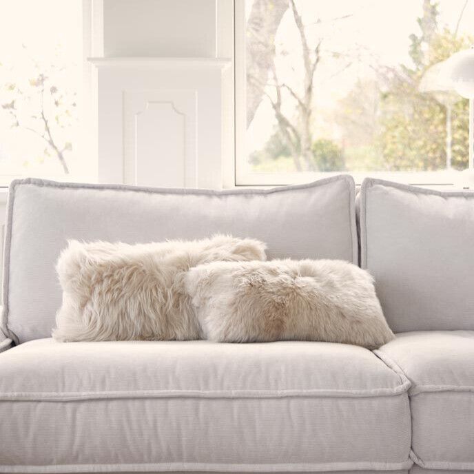 Lambskin pillow | Long-haired | New Zealand | 28x56 cm
