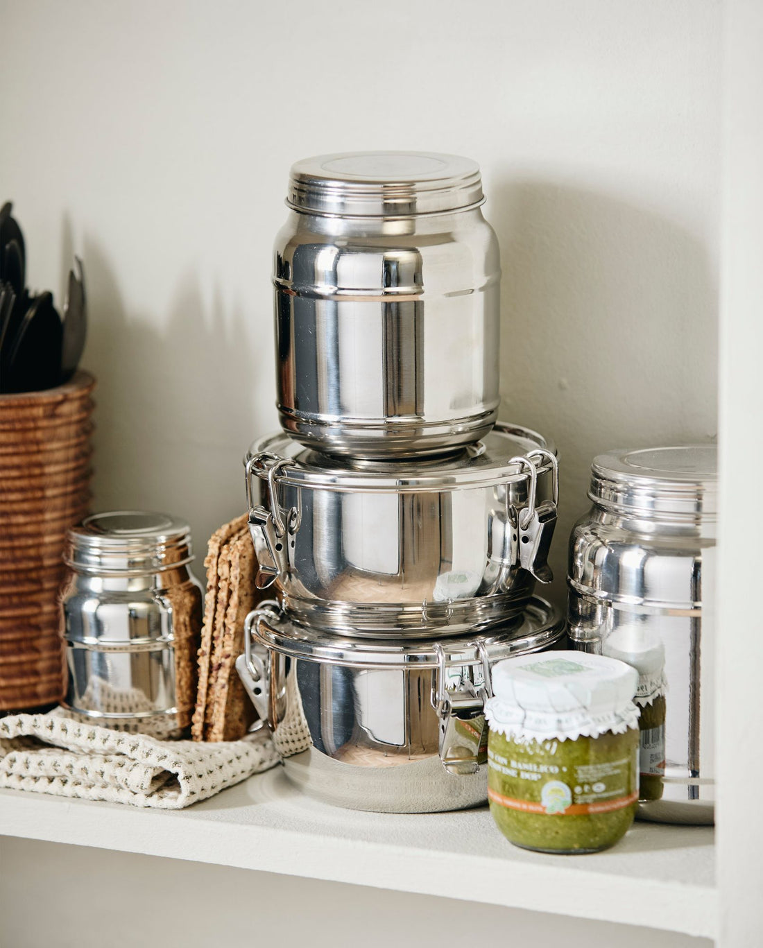 CANI stainless steel storage can with lid - 1800 ml