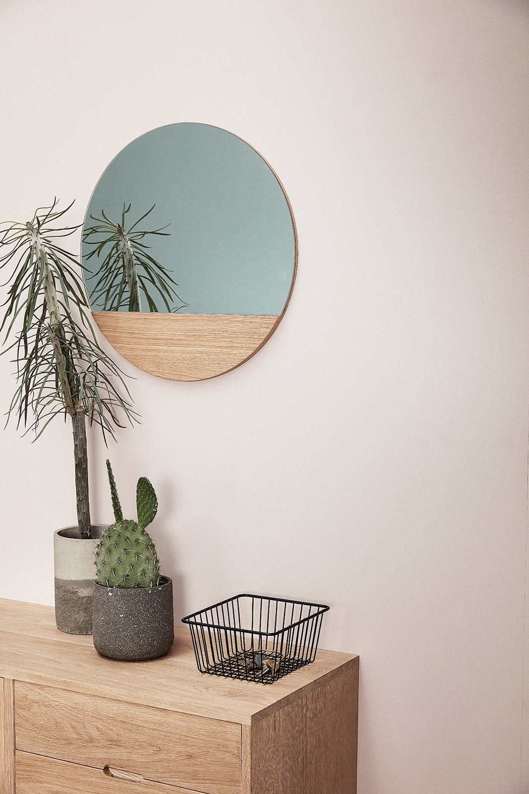 Crescent Wall Mirror Round Nature - ø50cm