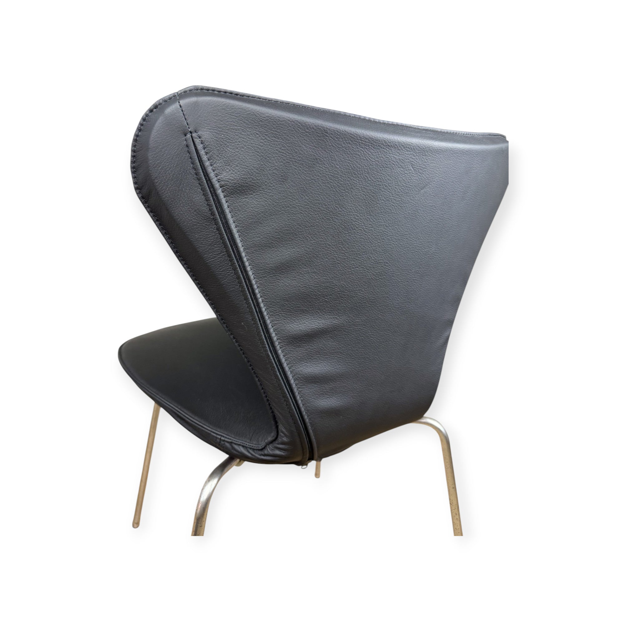 Full cover for Arne Jacobsen 3107 chair in black leather
