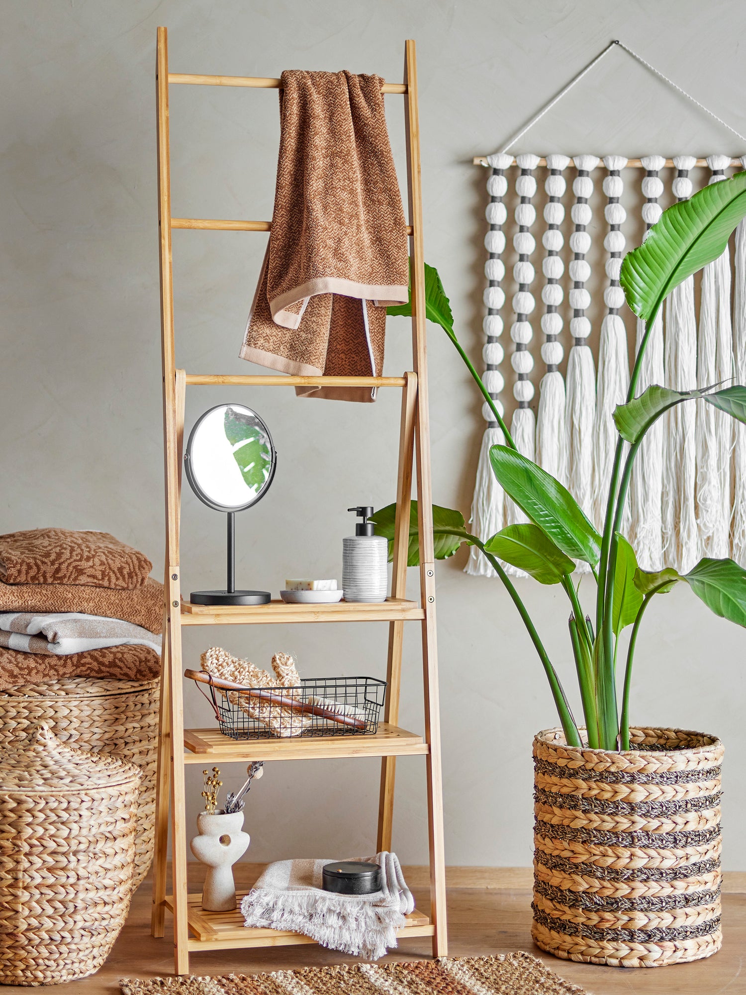 Mild table mirror, black, metal