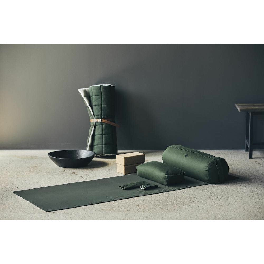 Nordal YIN YOGA mat with leather strap - 65x195 cm - dark green