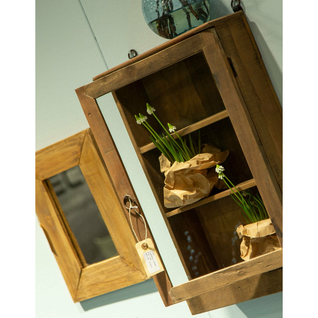 Sjælsø Nordic Wooden cabinet with 2 shelves and glass door