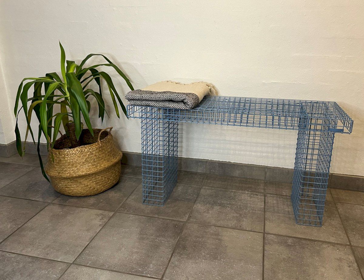 Kalager Design Wire Bench, Marine Blue