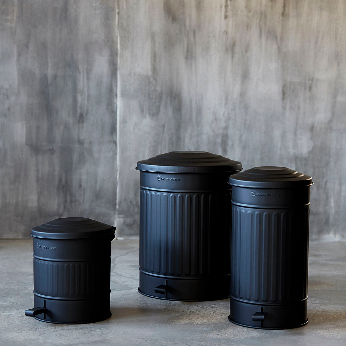 House Doctor - Trash can, Matt black - h: 52 cm, dia: 26 cm
