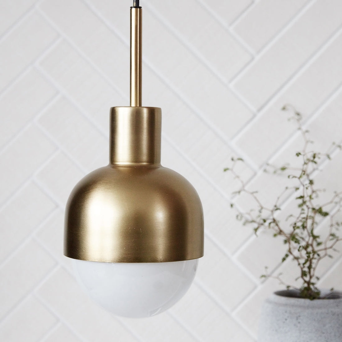 House Doctor - Lamp, Glow, Brass - H: 14 cm, DIA: 13.5 cm