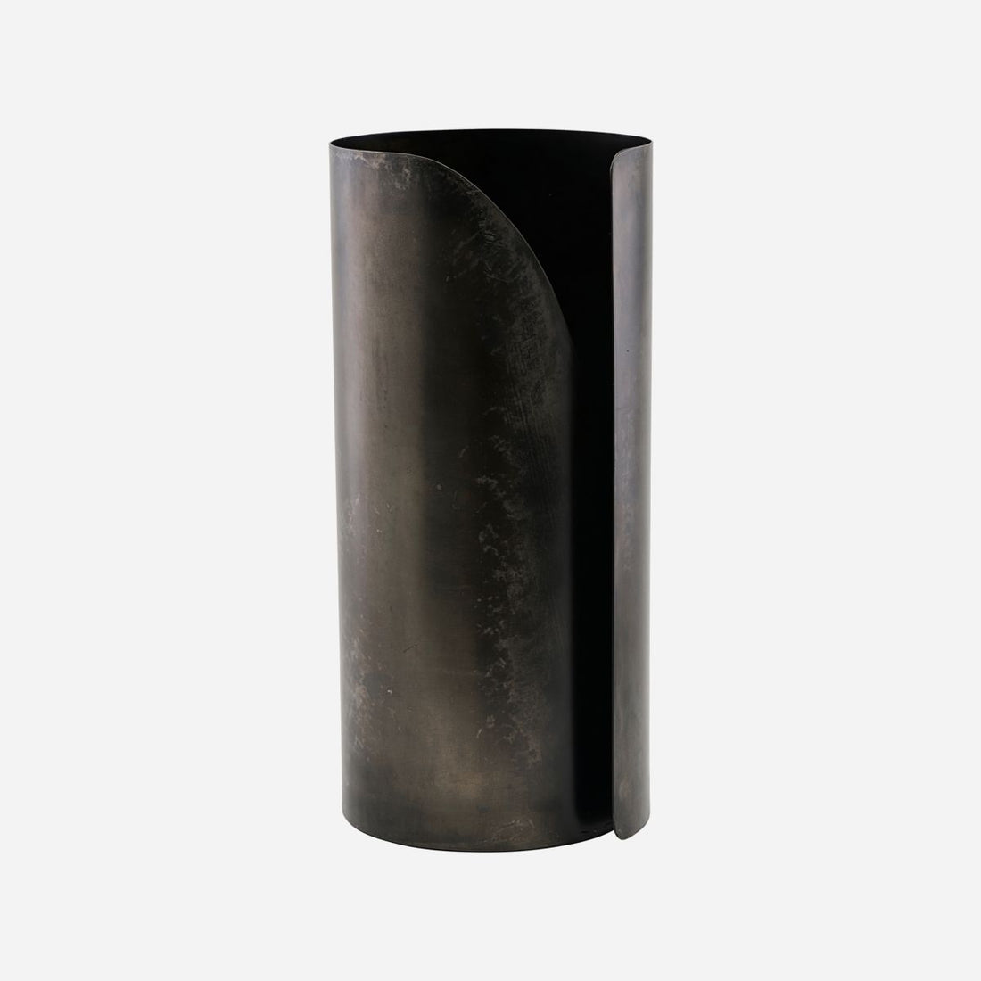 Køkkenrulleholder, Wipe, Sort antik h: 27 cm, dia: 12 cm - House Doctor - DesignGaragen.dk