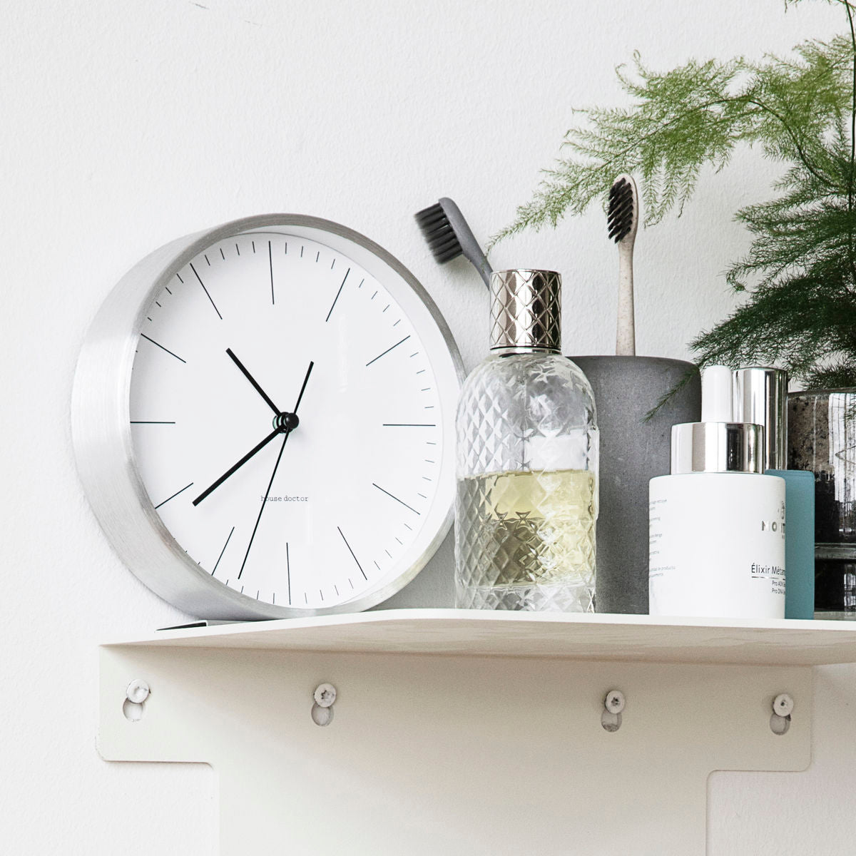 House Doctor - Alarm clock, Le, Silver - H: 5 cm, DIA: 9.2 cm