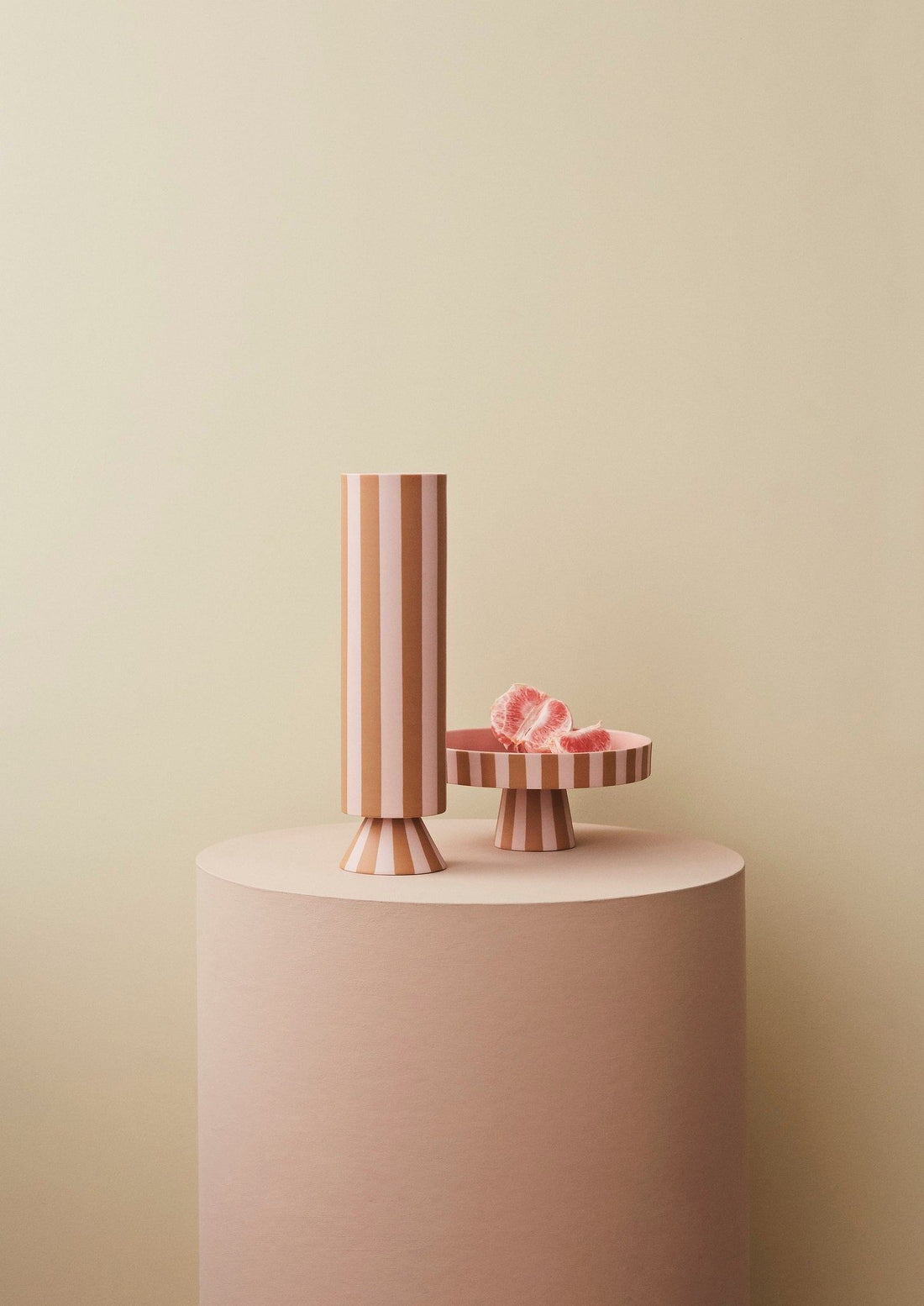 OYOY LIVING Toppu Vase - Høj - Karamel
