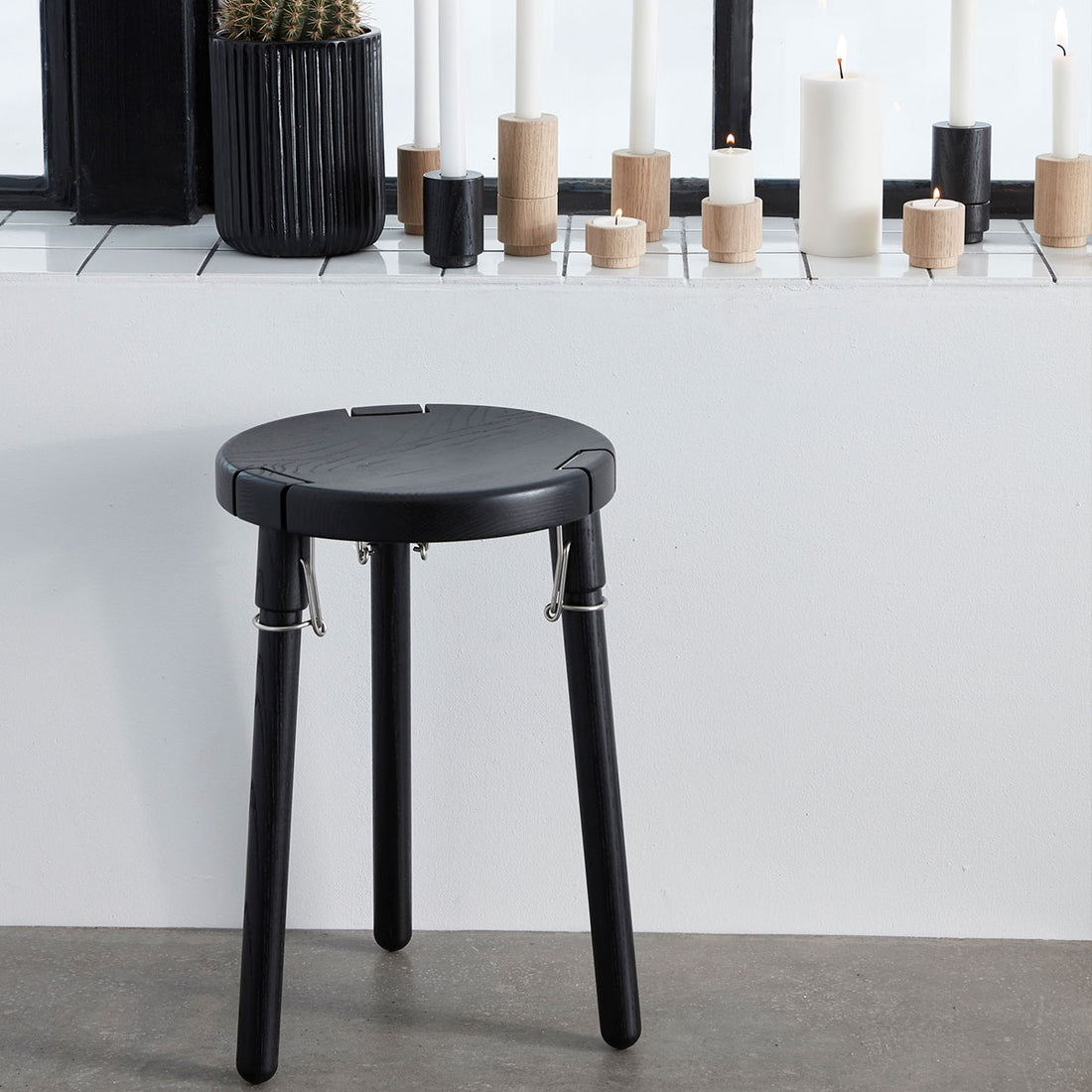 U1 stool Ø30x46,5 cm - black - Andersen Furniture - DesignGaragen.dk