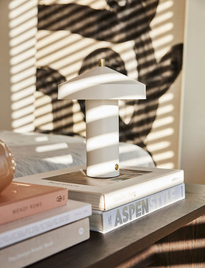 OYOY LIVING HATTO TABLE LAMP LED (EU)