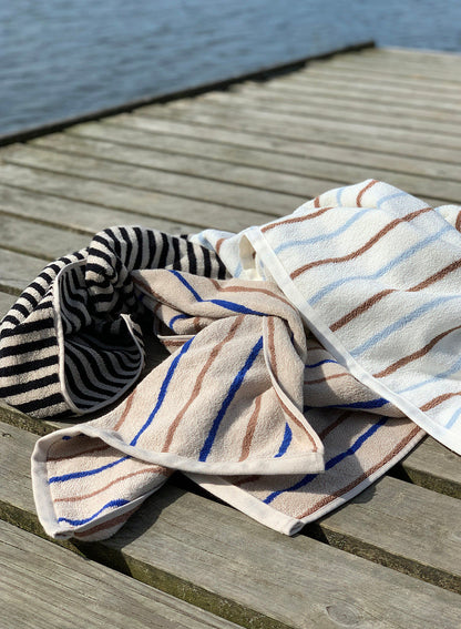 OYOY LIVING RAITA towel - 100x150 cm - Caramel / Optic Blue
