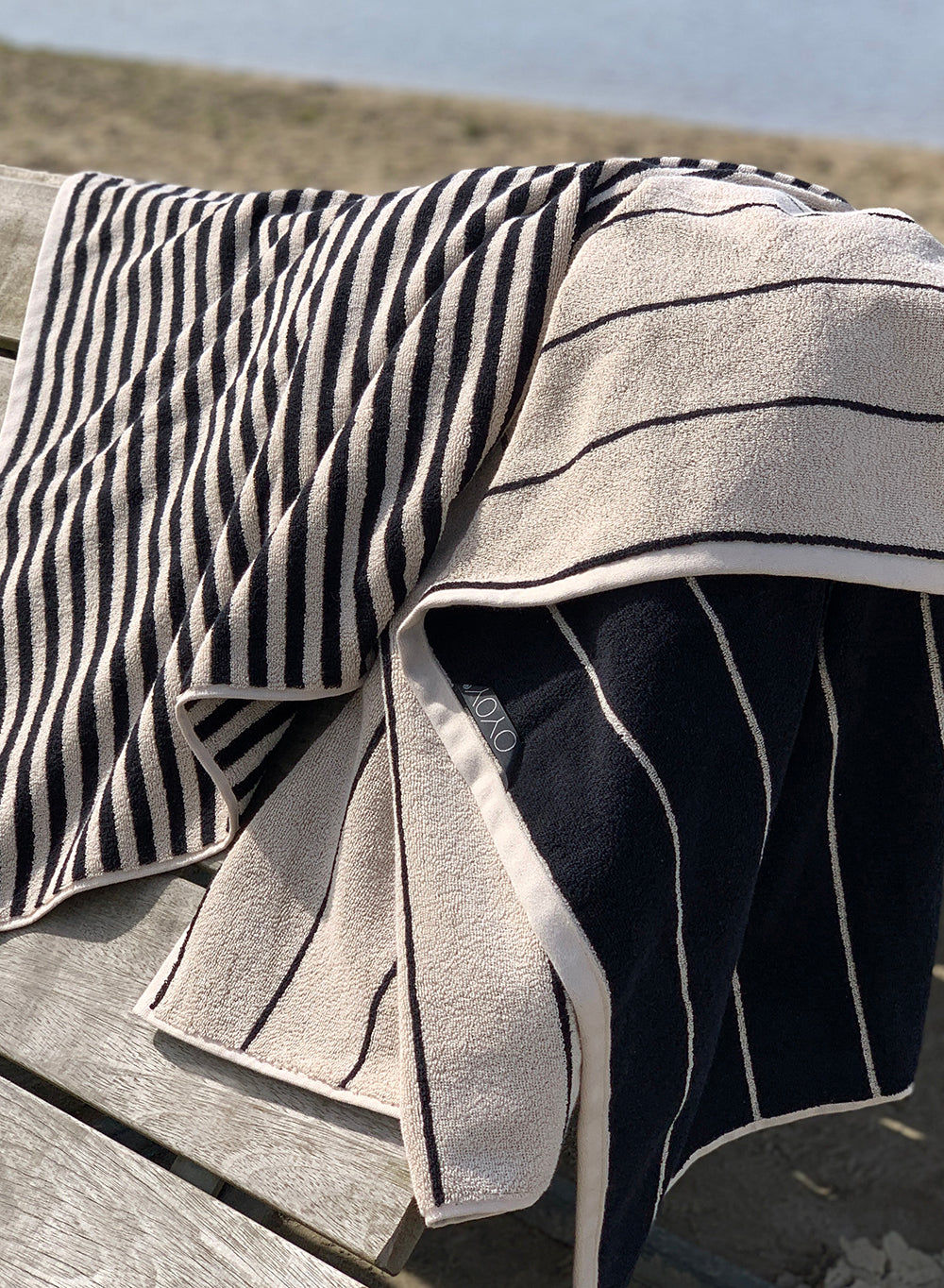 OYOY LIVING RAITA towel - 50x100 cm - Clay / Black
