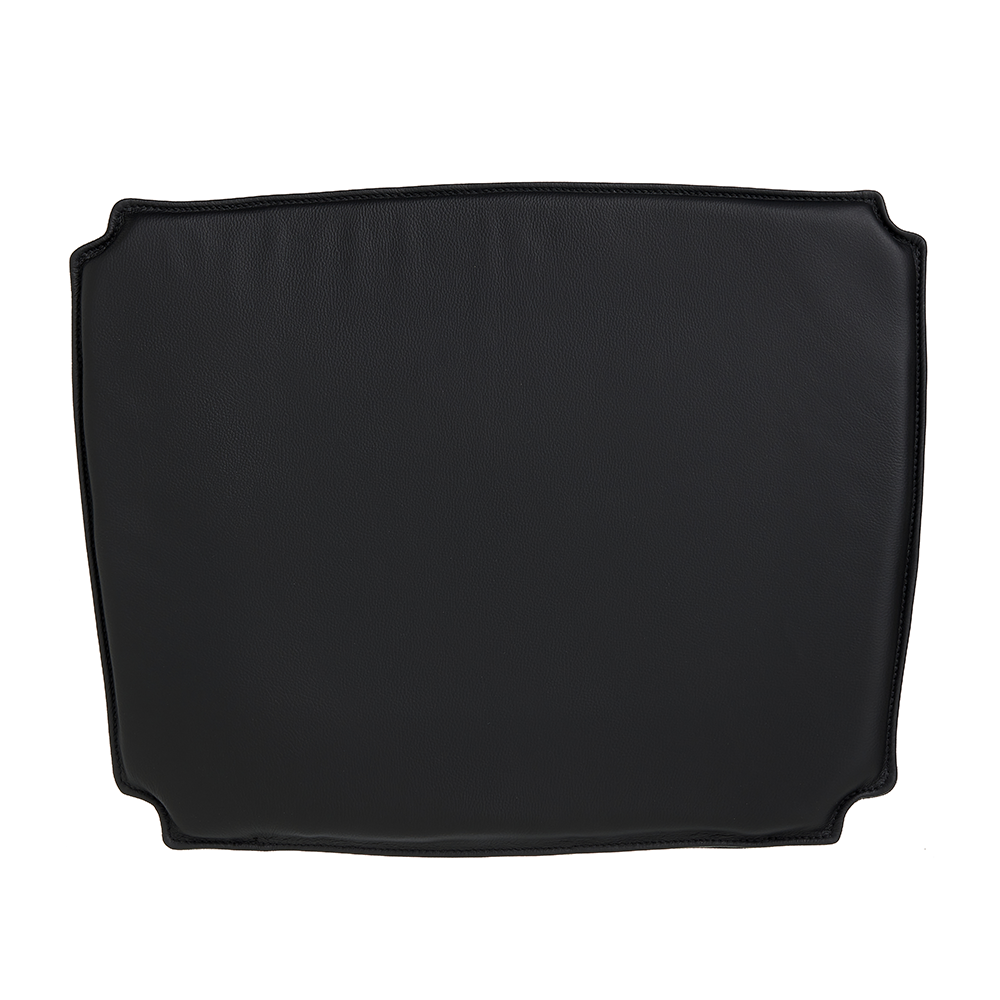 Luxury leather cushion to Hans J. Wegner CH37 in black leather