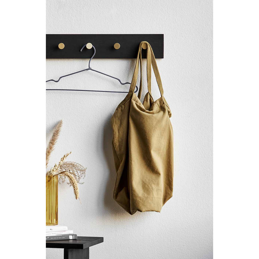 Oak hooks black and brass - 100 cm