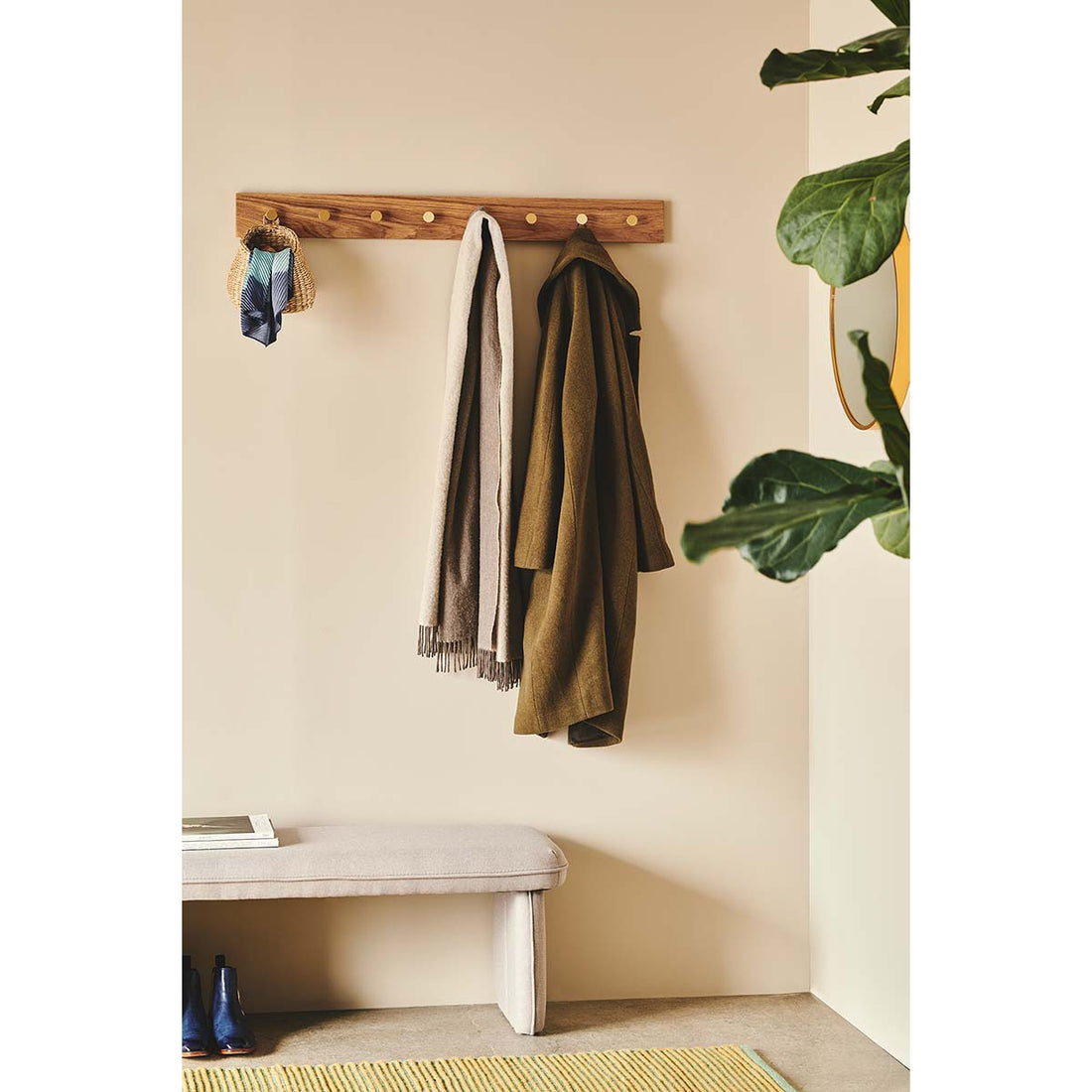 Oak hooks oak with brass hooks - 100 cm