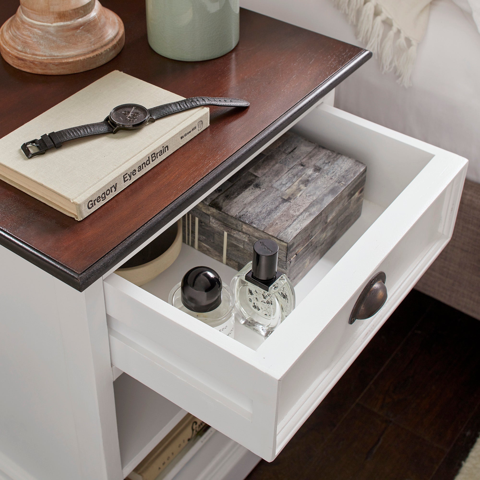 Halifax Accent Sengebord med Hylder - NovaSolo - DesignGaragen.dk