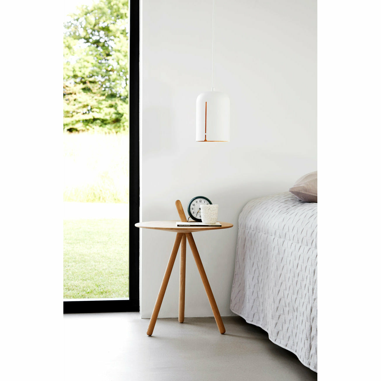 WOUD - Come Here side table - White pigmented oak - WOUD - DesignGaragen.dk