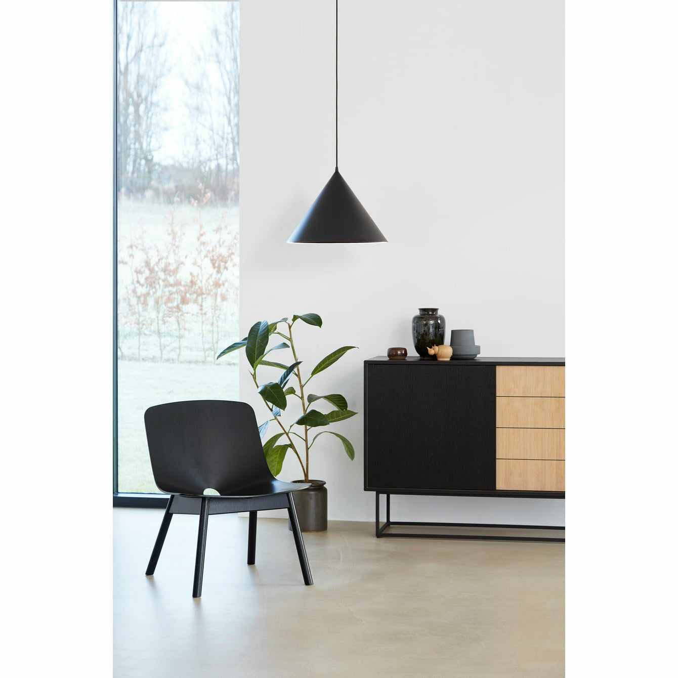 WOUD -  Virka sideboard (High) - Oak/black