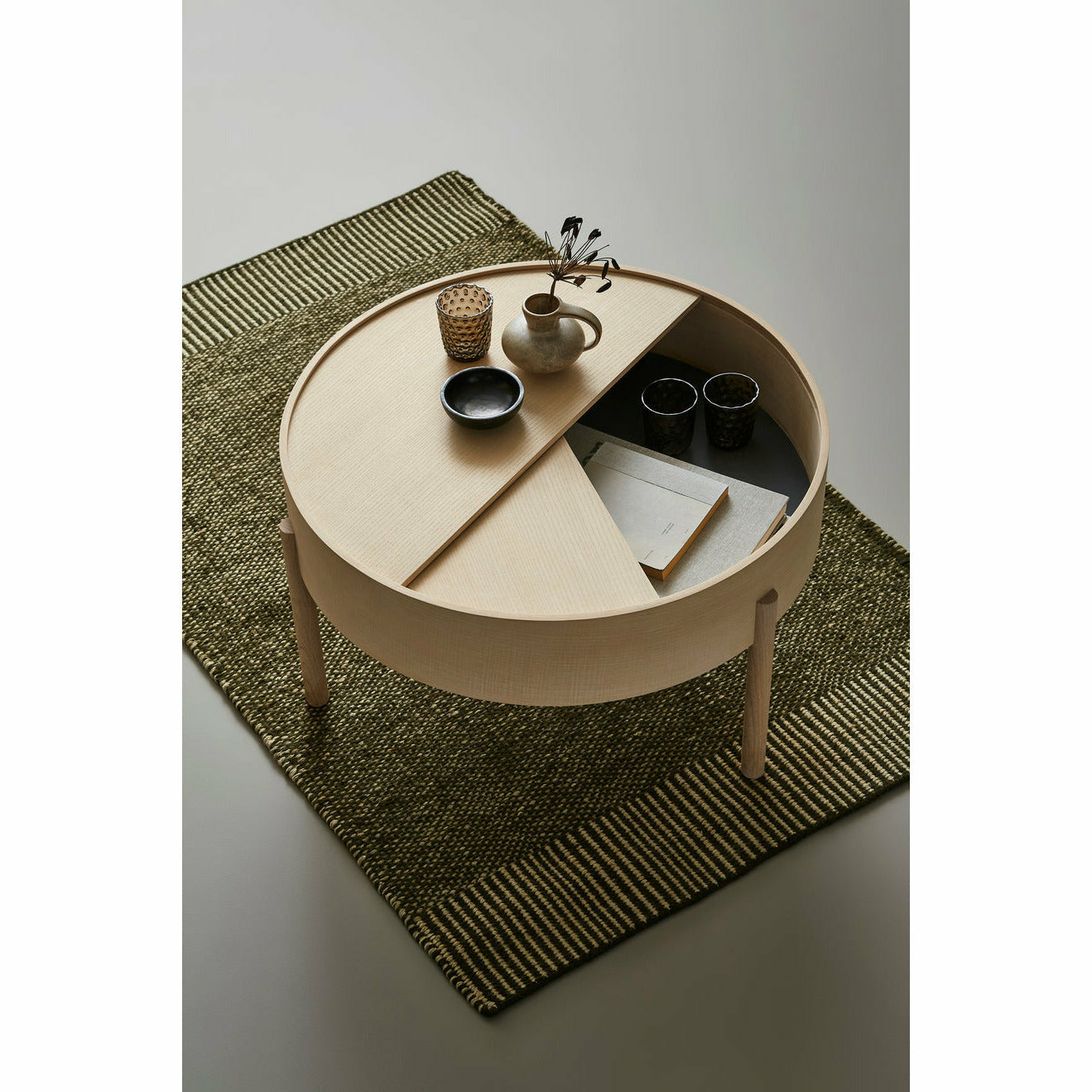 WOUD -  Arc coffee table (66 cm) - White pigmented ash