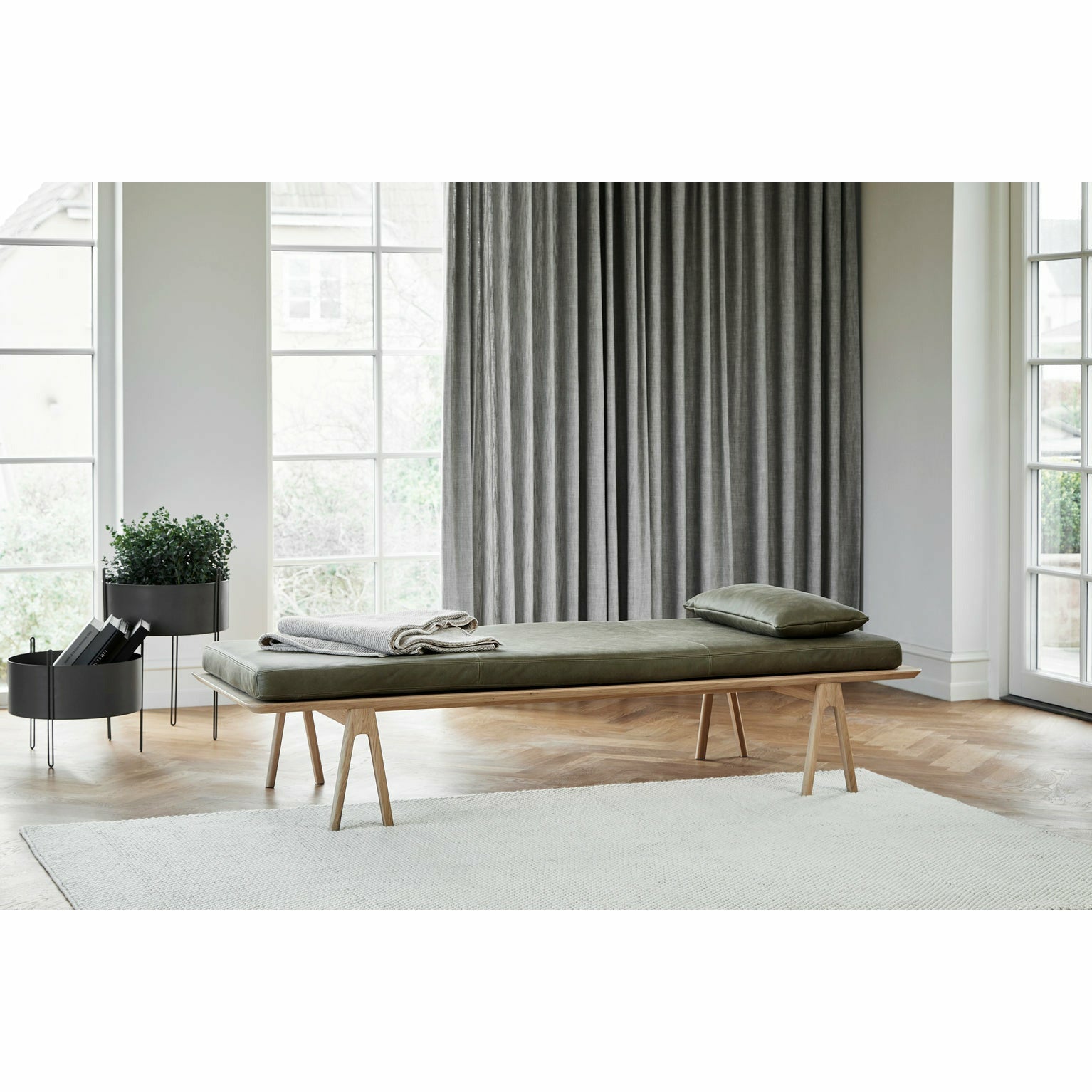 Woud - Level Daybed - Moss Green/Black 190x76.50x41 cm