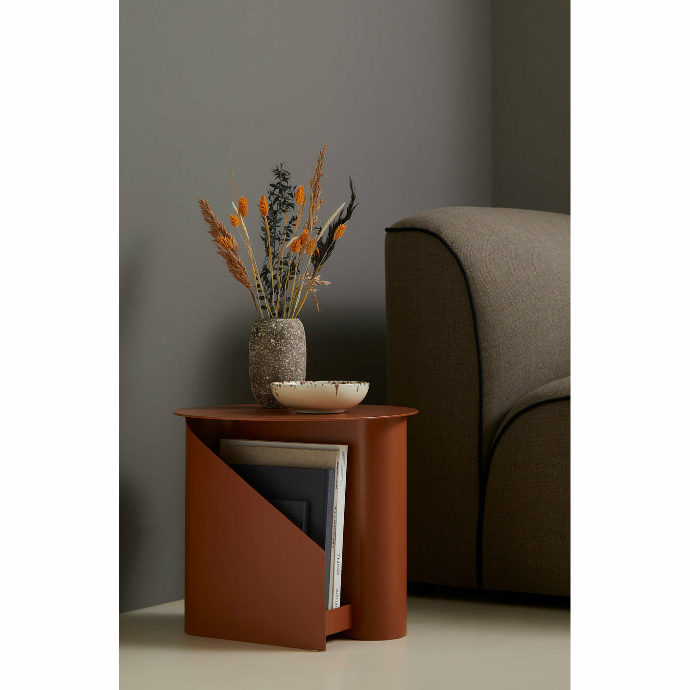 WOUD -  Sentrum side table - Burnt orange