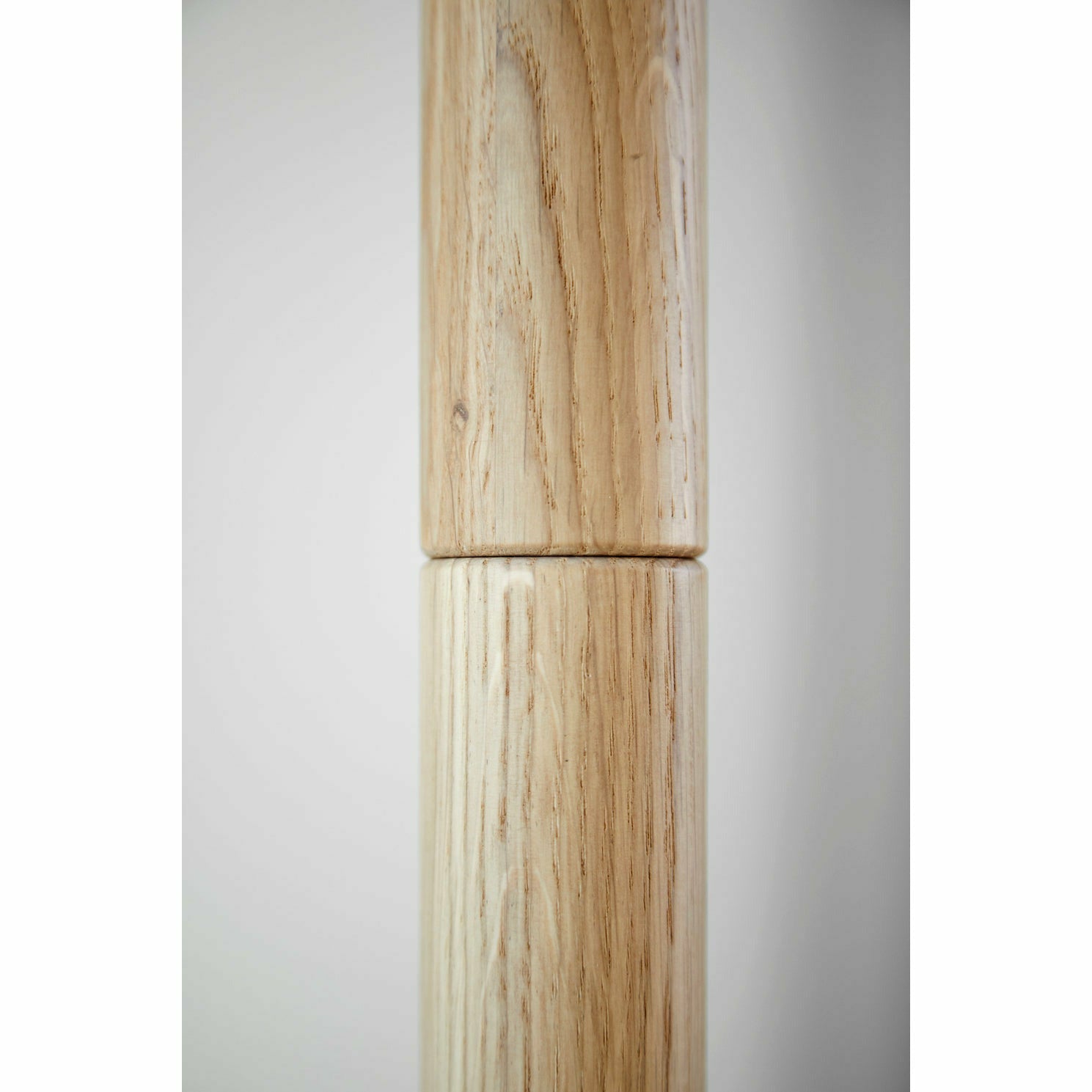 WOUD - Töjbox wardrobe (Small) - White pigmented oak - WOUD - DesignGaragen.dk