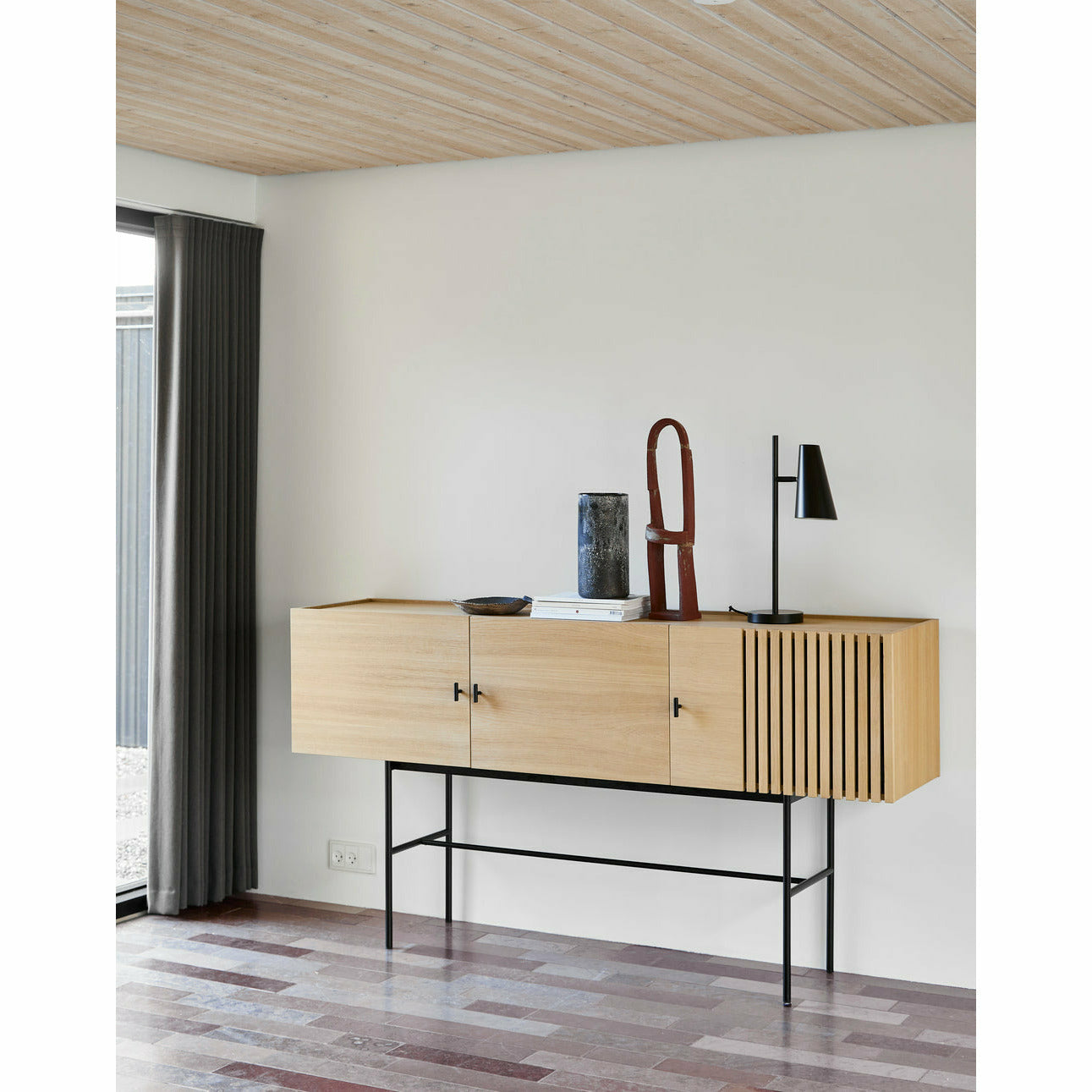 WOUD - Array sideboard (180 cm) - White pigmented oak - WOUD - DesignGaragen.dk