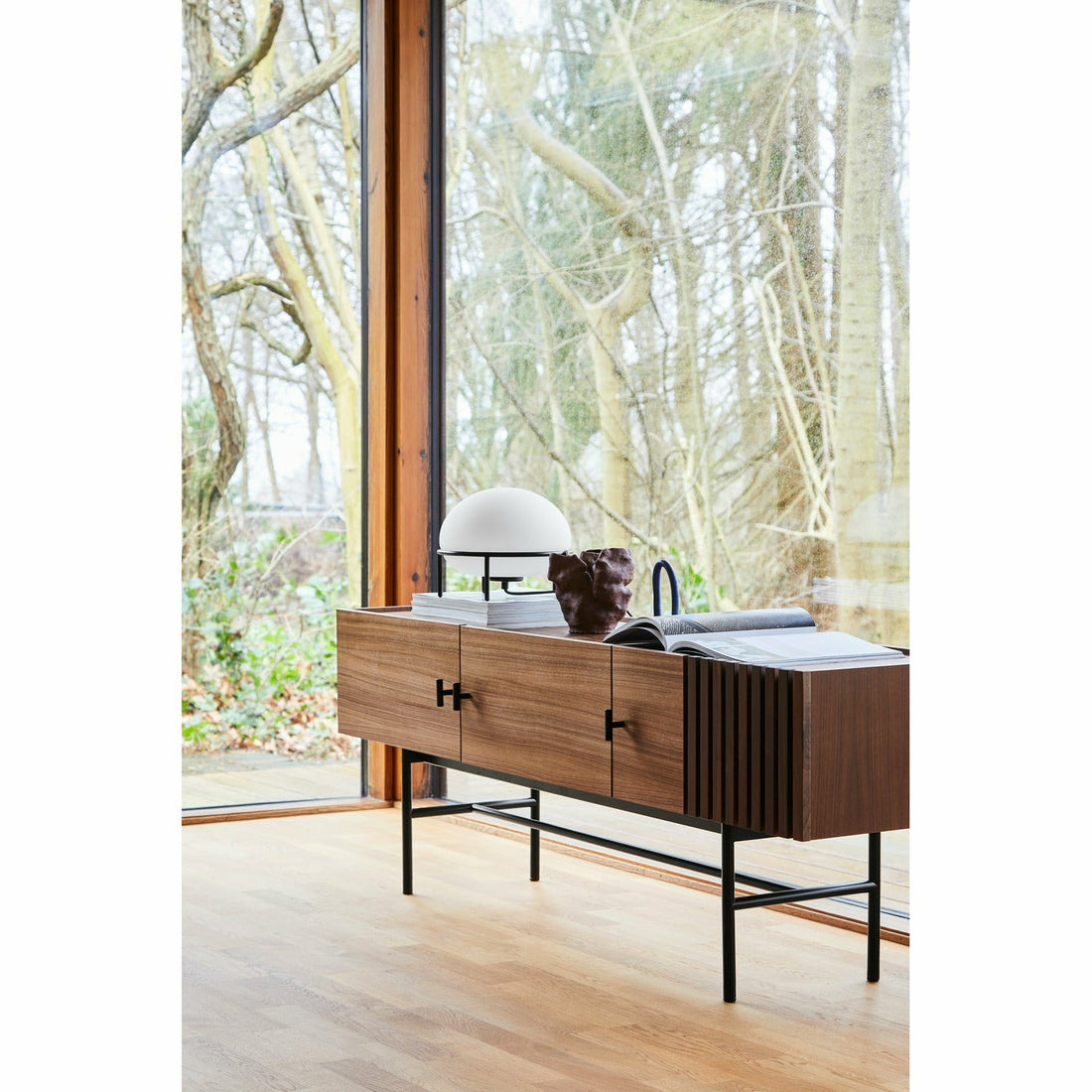 WOUD -  Array low sideboard (150 cm) - Walnut