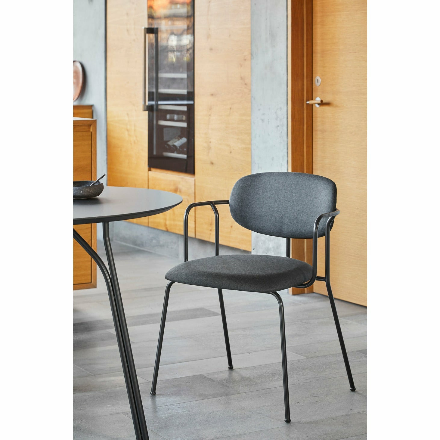 WOUD -  Frame dining chair - Dark grey