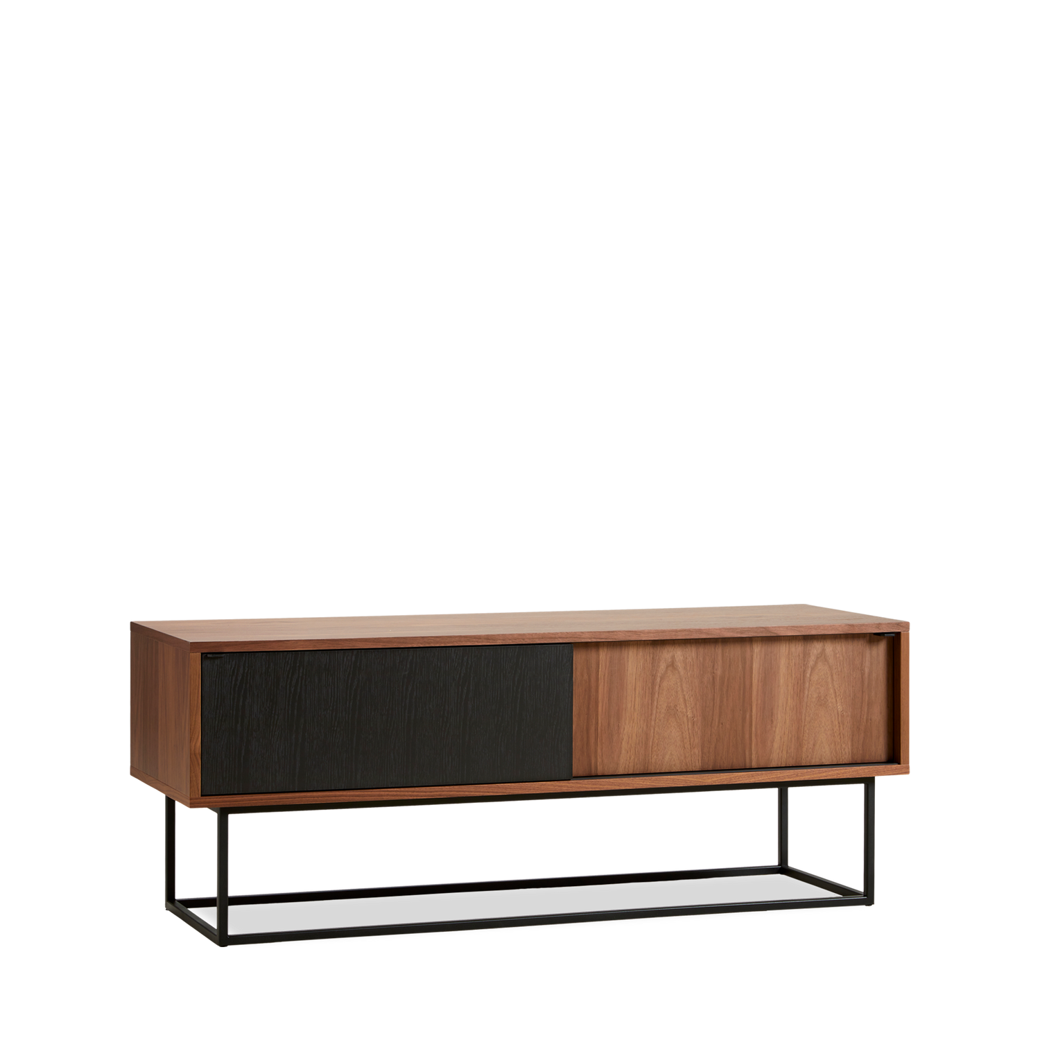 WOUD -  Virka sideboard (Low) - Walnut/black