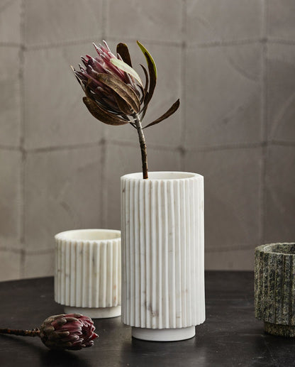 Loon herbal pot - white marble
