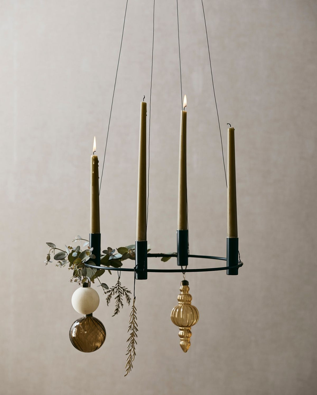 Irona candlestick - black