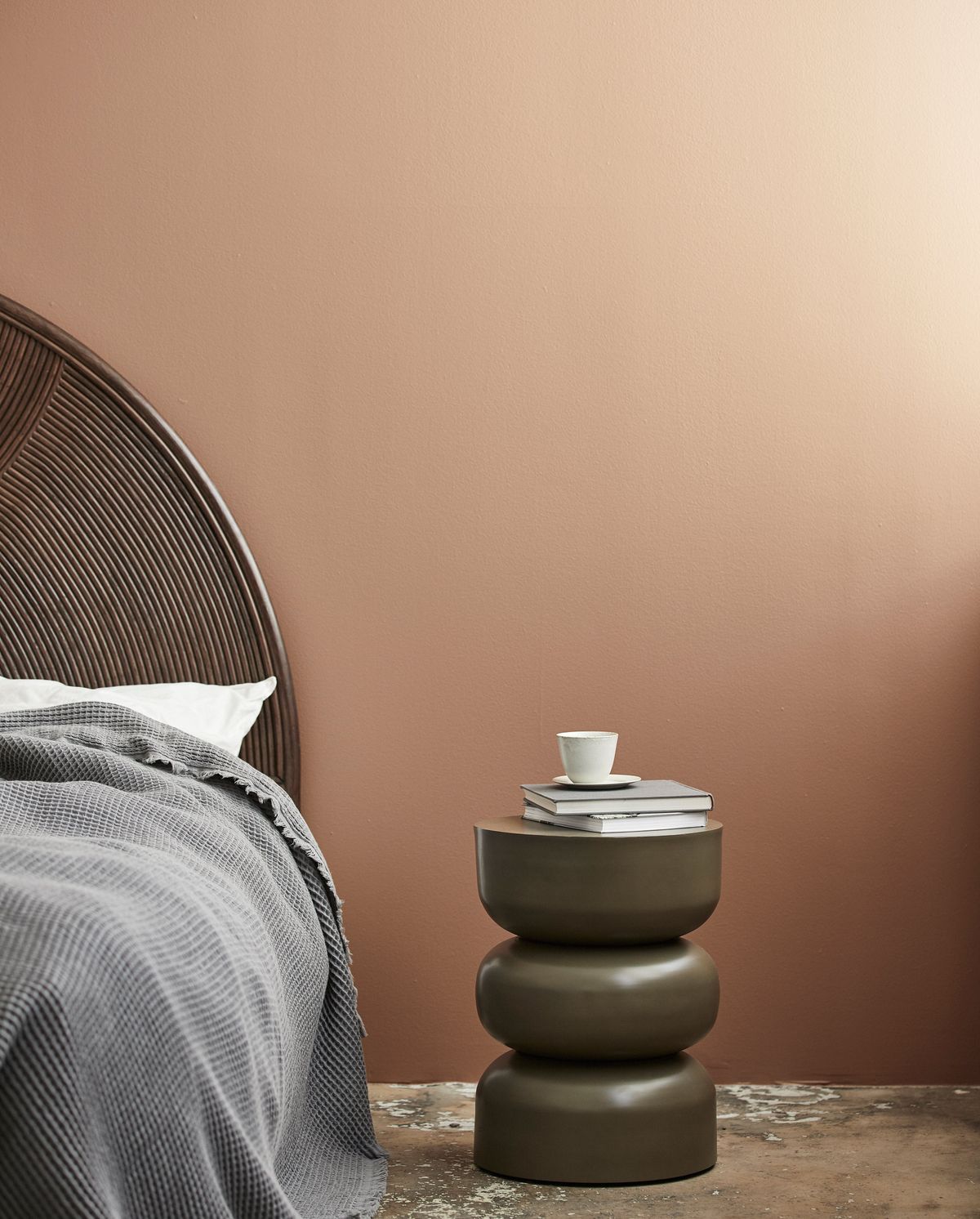 Alma side table - dark green
