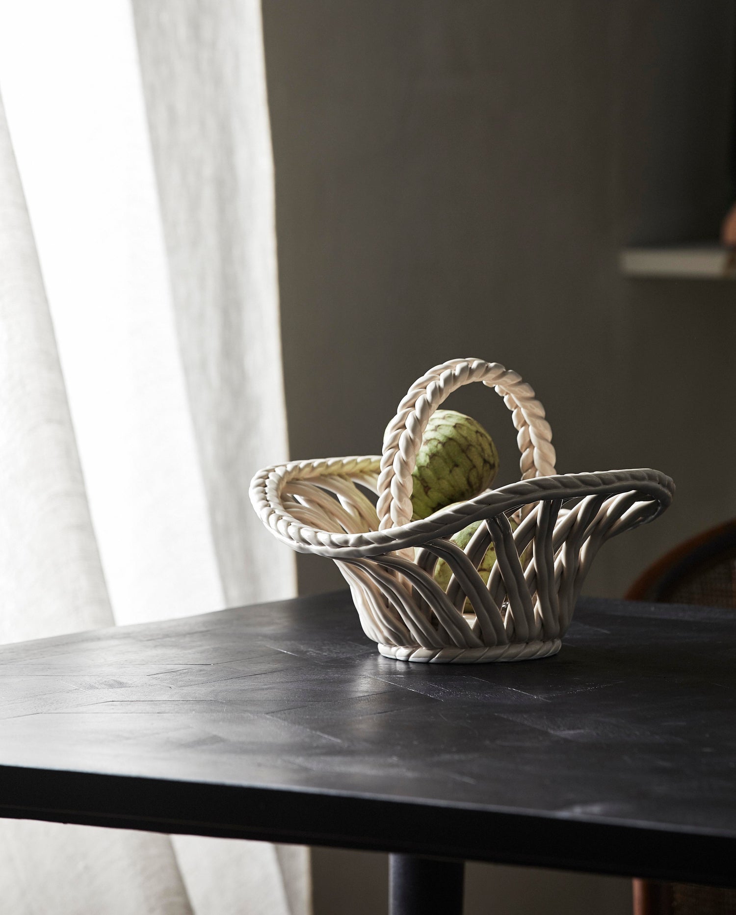 Poel basket in ceramics - 27x29 cm - beige