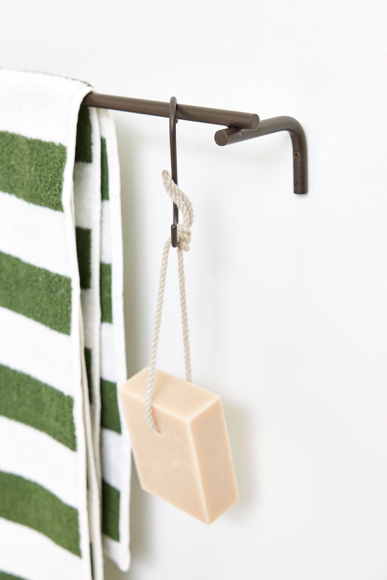 OYOY LIVING PIENI towel holder
