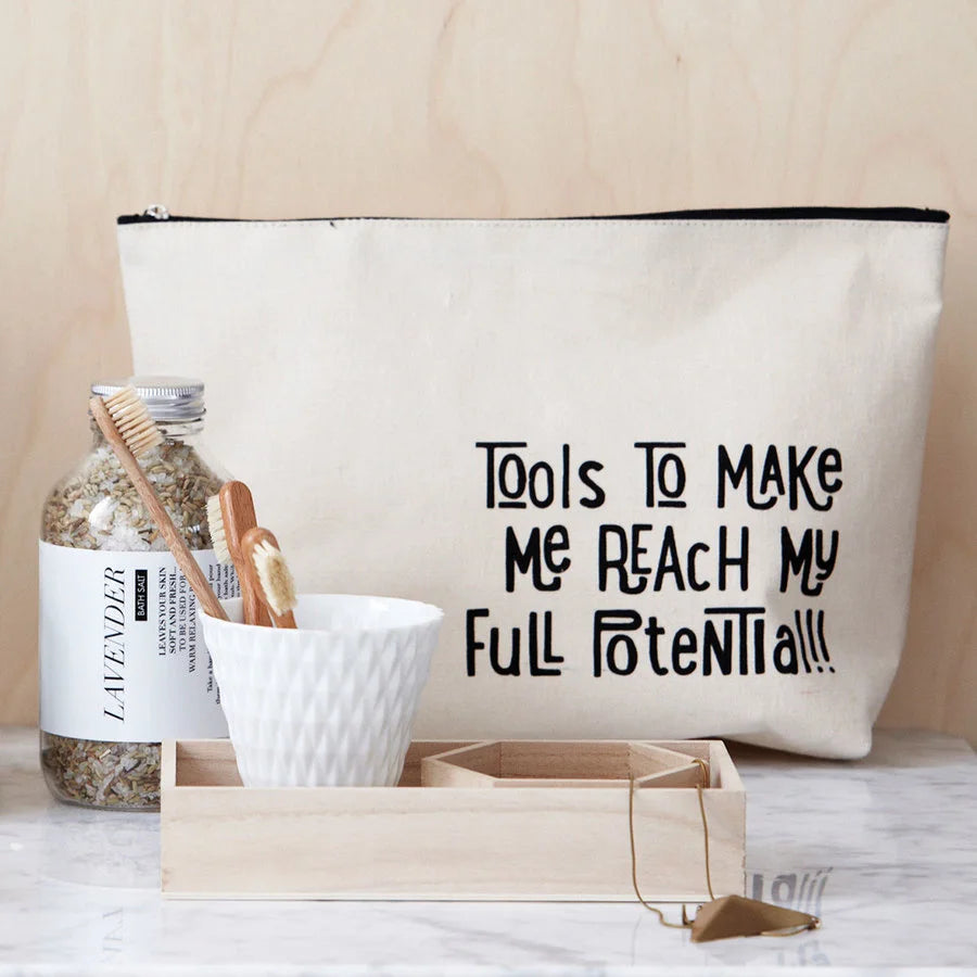 House Doctor - toilet bag with text